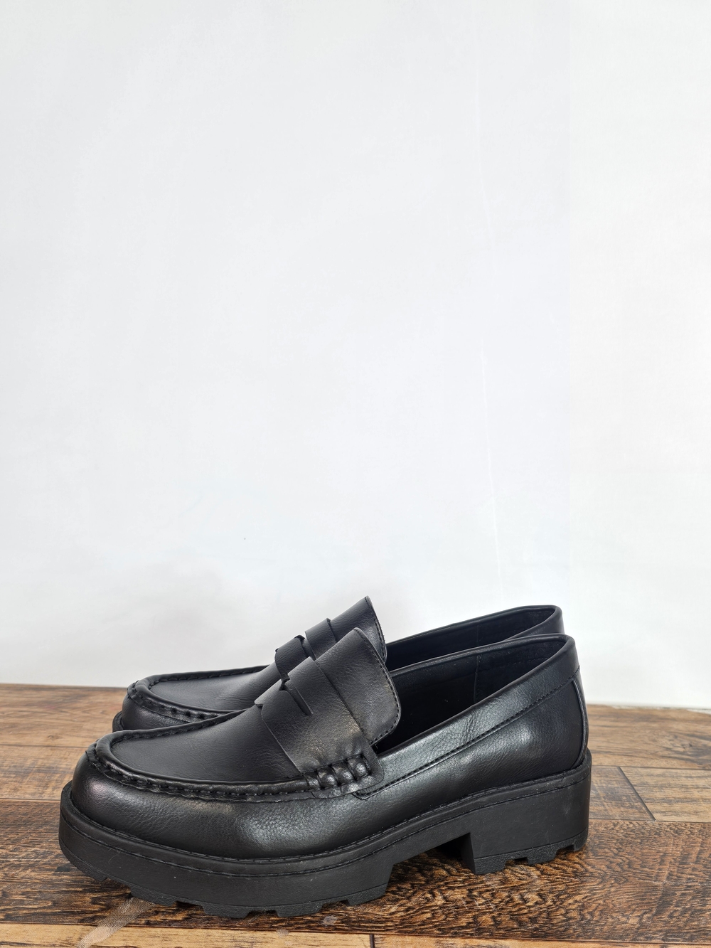 Boc Women's Platform Leather Penny Loafers with Lug Sole Size 6